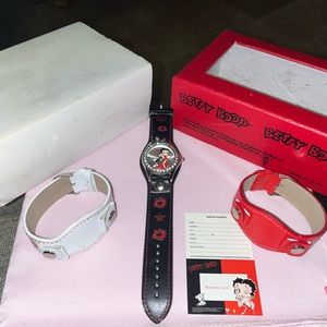 Betty Boop Signature vintage leather diamond wristband watch